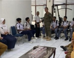 Ketahuan Bolos Sekolah 10 Siswa Kena Jaring Satpol PP, Miris Banget Kelakuannya