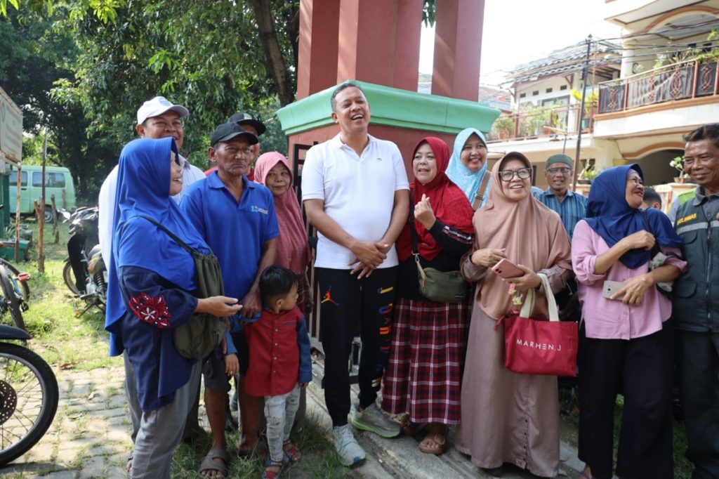 Pemkot Bekasi Distribusikan 11.551 Kartu Keluarga Sejahtera, Wali Kota Pastikan Perlindungan Pekerja Ojek Online
